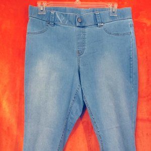 Stretch Denim Capri